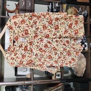 NWT Torrid 3X Floral Blouse